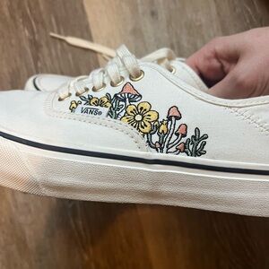 Vans Authentic Trippy mushroom and floral embroidery detail size 9.5